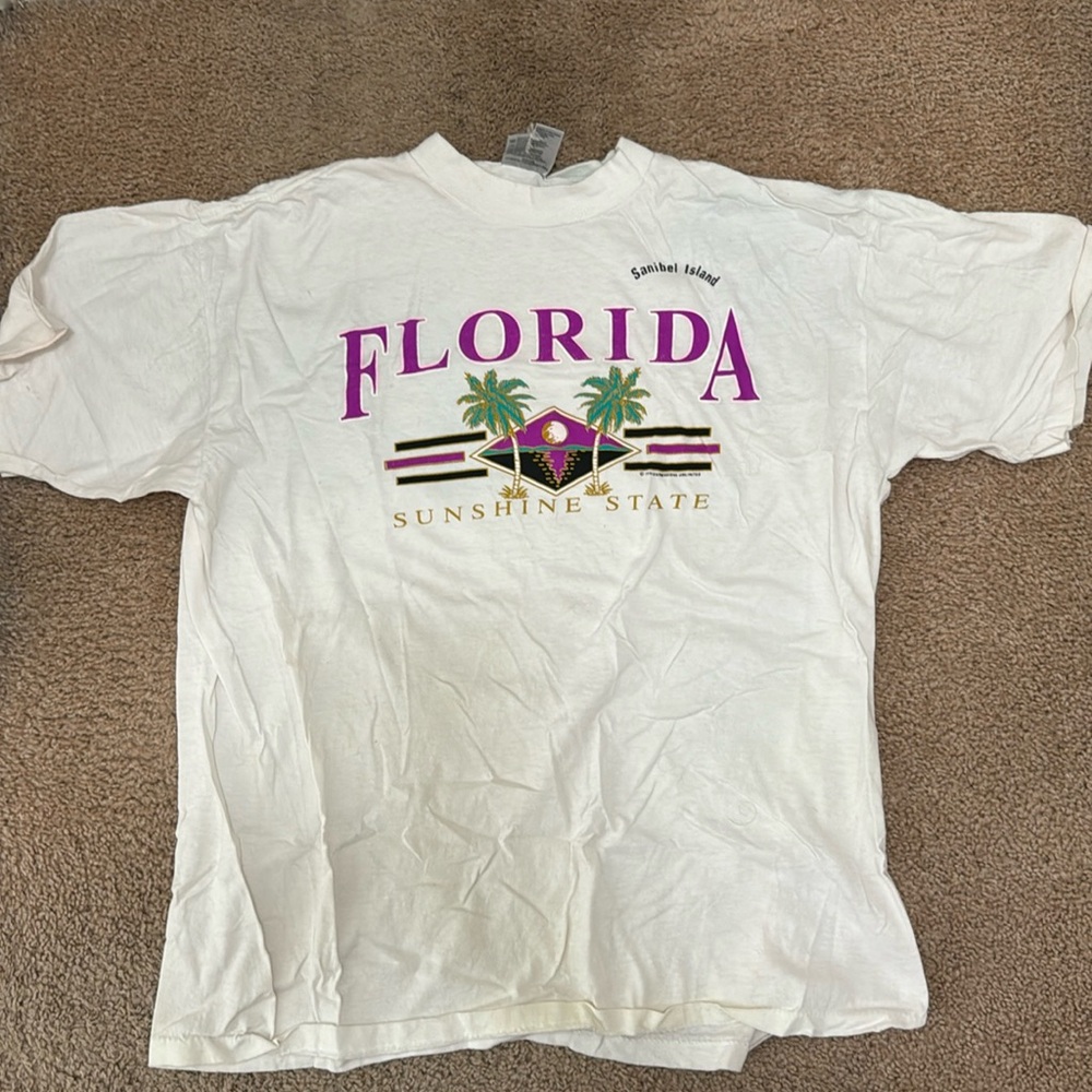 Vintage 1996 Florida Sanibel Island T Shirt. Oneita tag